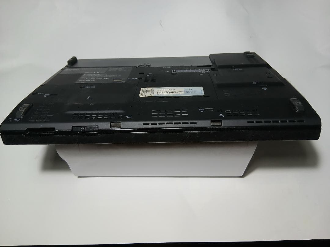 良品thinkpadX201 i5 RAM 8GB ウルトラベース