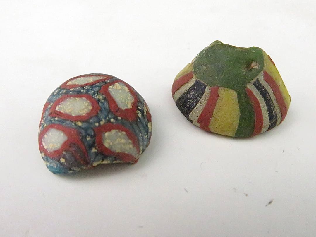 古代ガラス8個　“A“