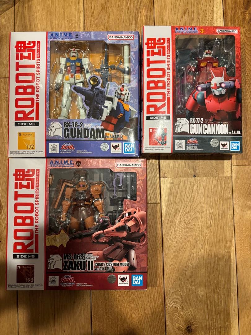 robot魂まとめ売り　ガンダム　シャア専用ザク　ガンキャノン