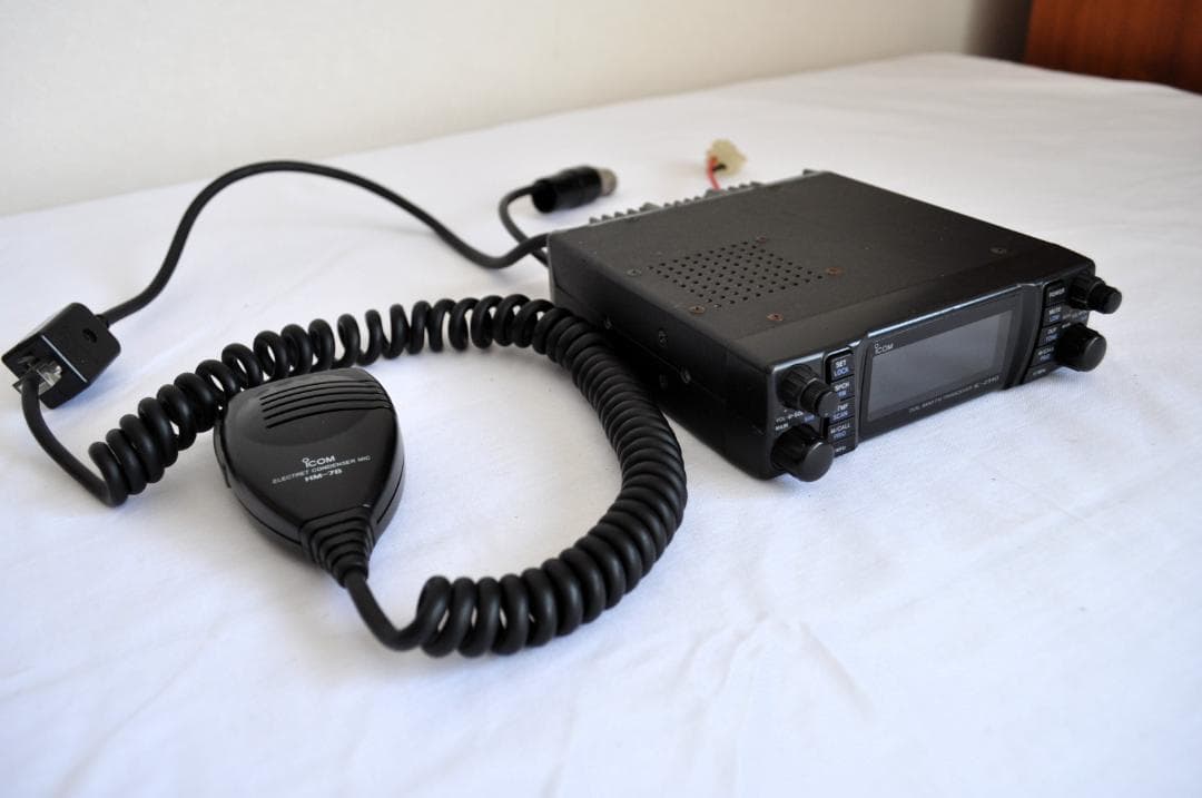 Icom アイコム　IC-2340 デュアルバンドトランシーバー