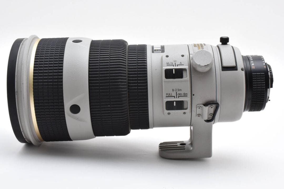 NIKON ED AF-S NIKKOR 300mm F2.8 D ライトグレー
