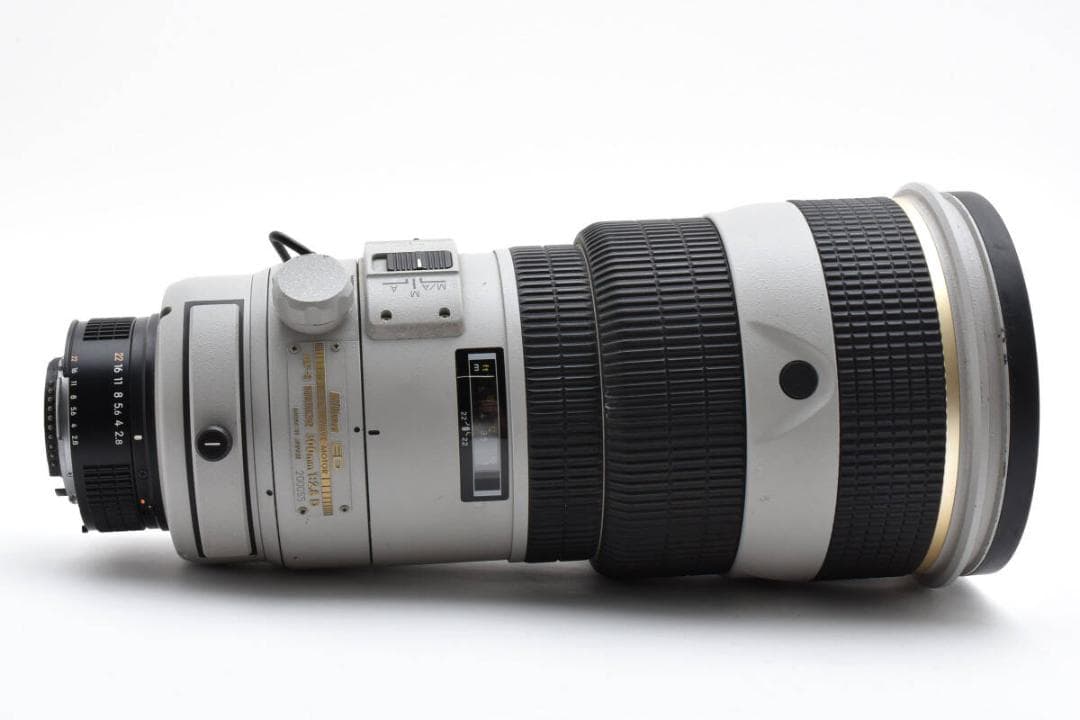 NIKON ED AF-S NIKKOR 300mm F2.8 D ライトグレー