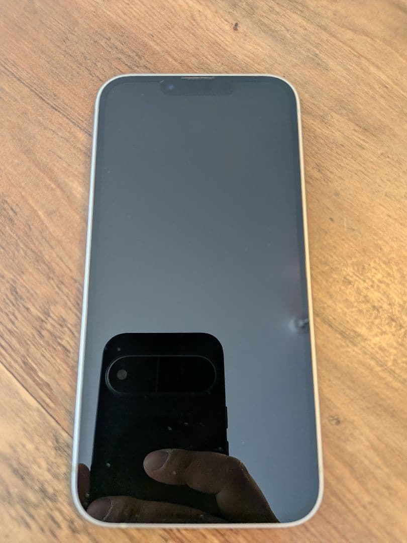 iPhone 13 256GB SIMスターライト