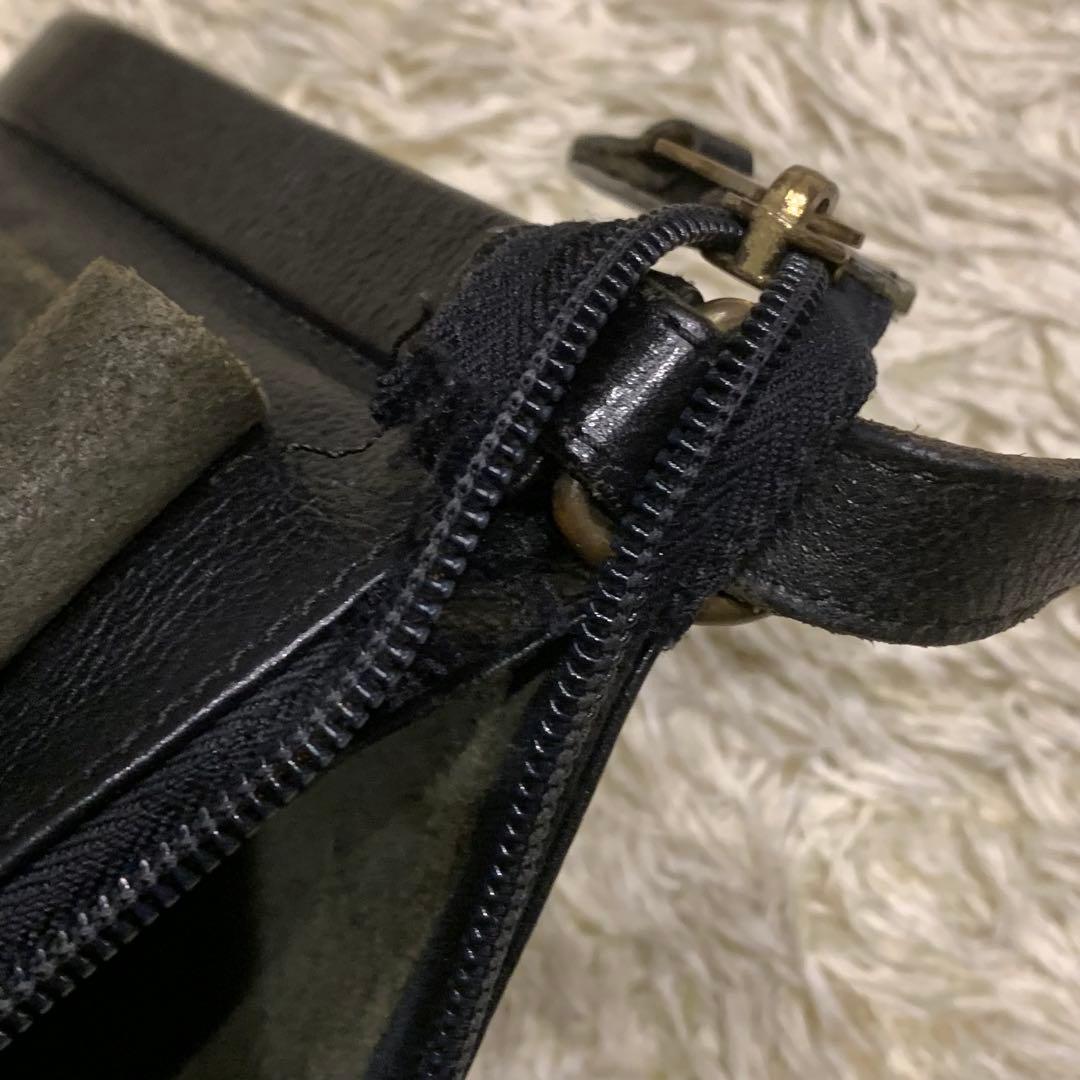 イルビゾンテ ショルダーバッグ フラップ レザー ロゴ型押し ブラック