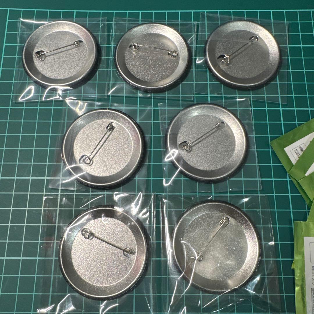 鬼滅の刃 無限城 ものがたる眼差し 缶バッジ 冨岡義勇 痣 セット