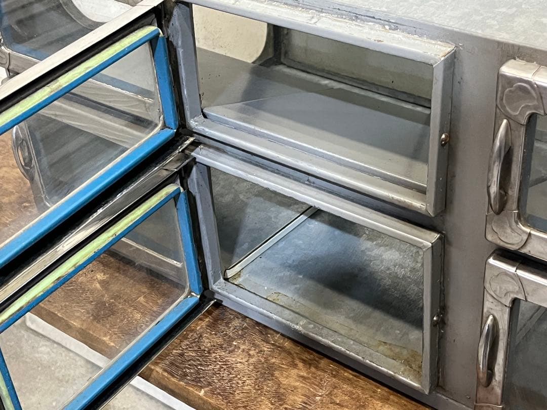 「anma」昭和レトロ 駄菓子屋さんの陳列ケース ブリキショーケース