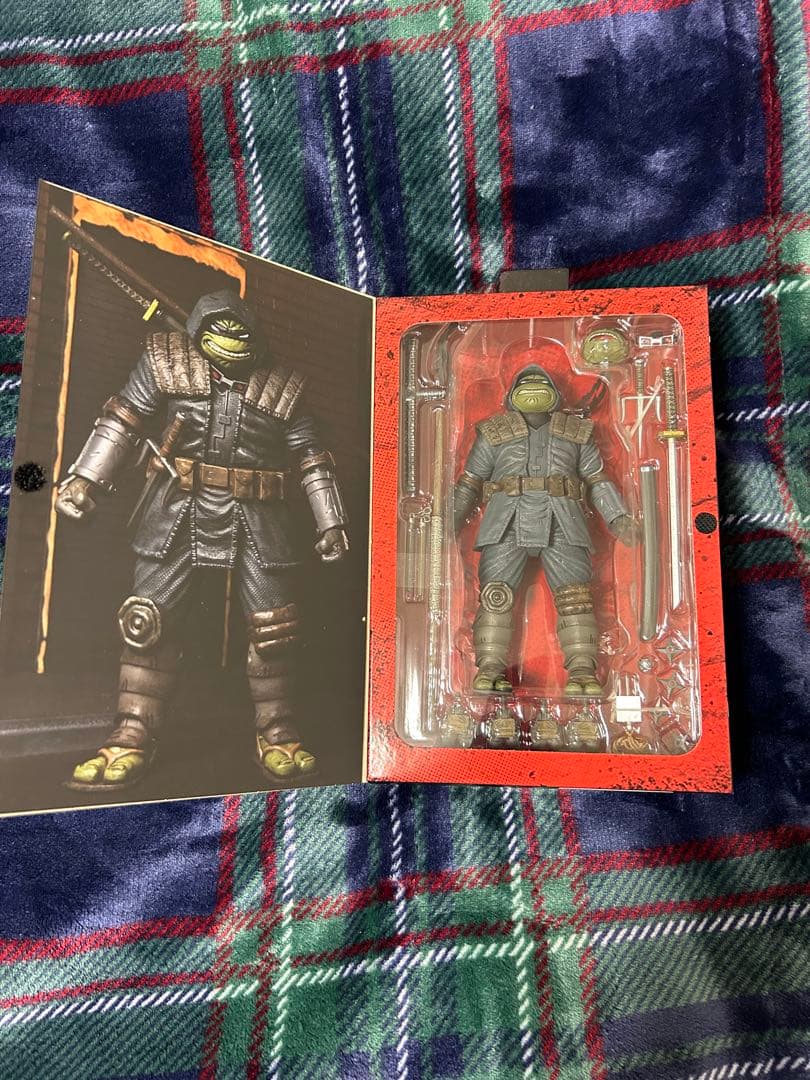 ネカ TMNT ラストローニン アルティメット 7インチ フィギュア アーマード