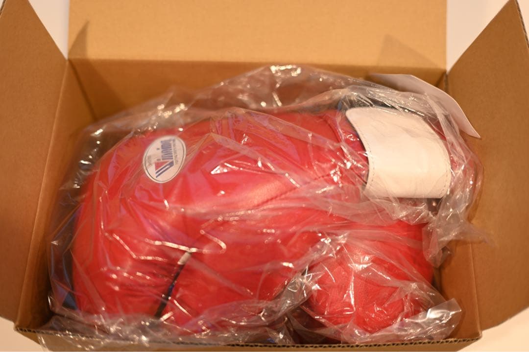 新品未使用　Winning 14オンスボクシンググローブ レッド