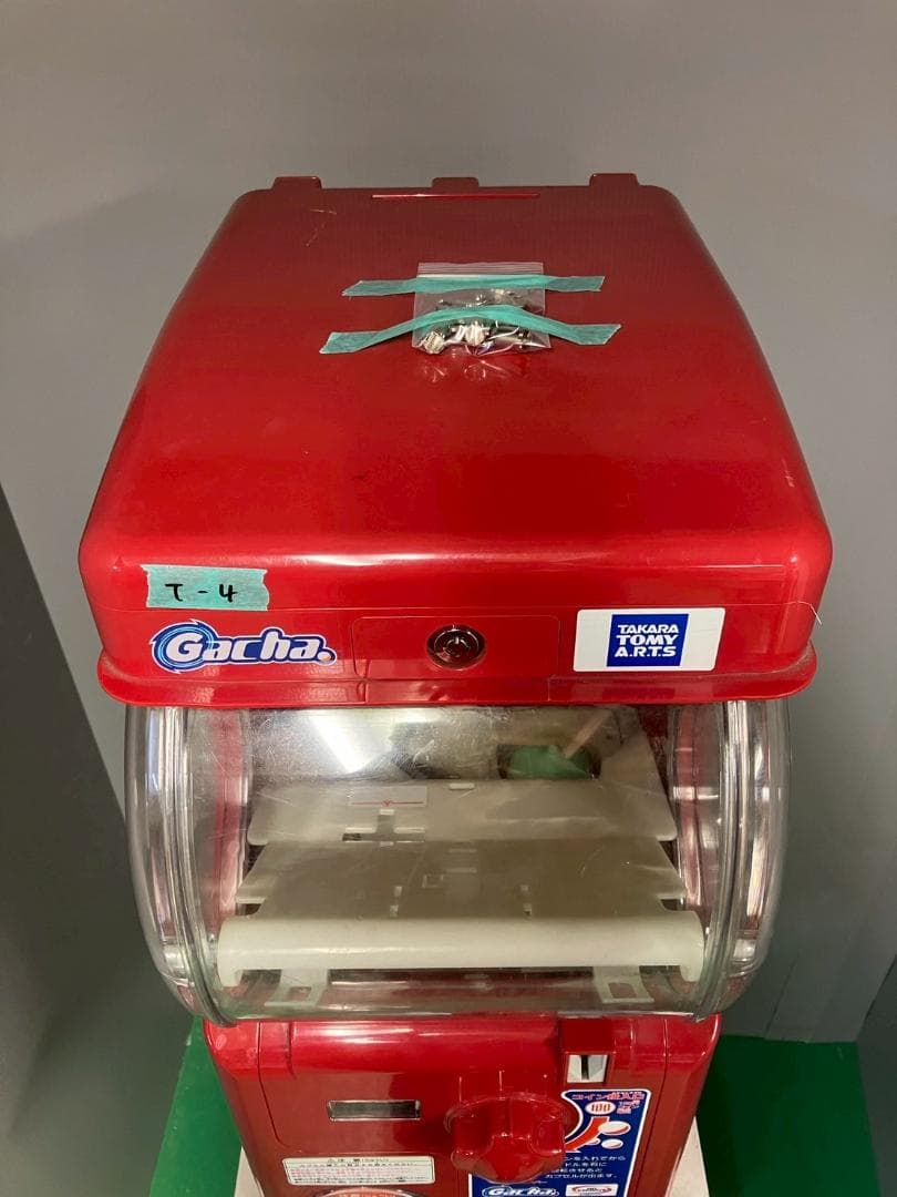 送料込みT-4 タカラトミーアーツ　ガチャツーイージー2　（ガチャガチャ本体）