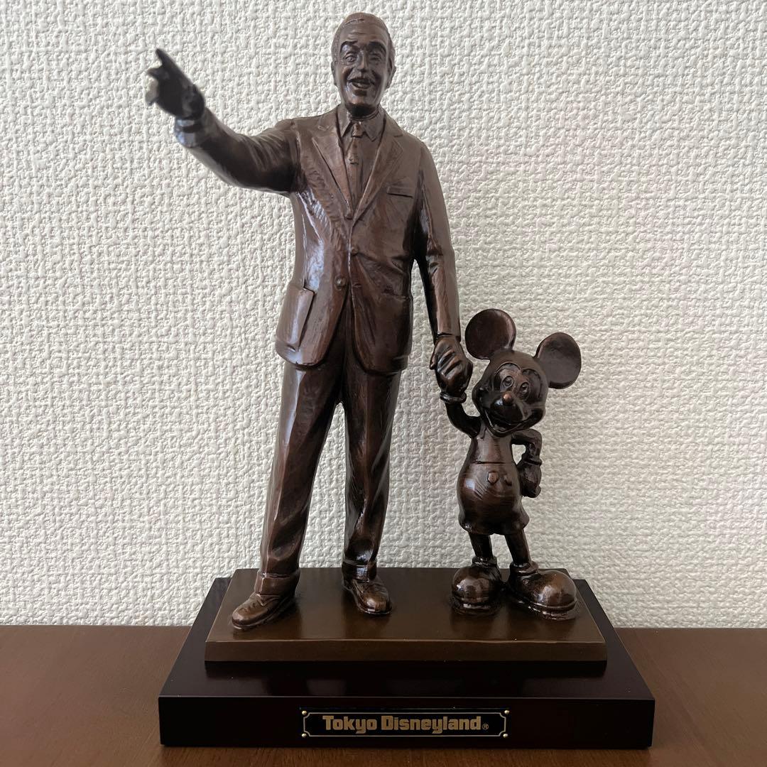 ウォルト・ディズニー&ミッキーマウス　　パートナーズ像