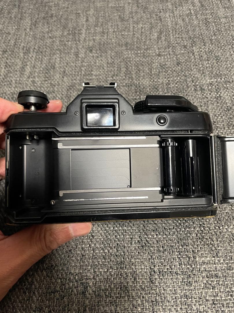 YASHICA FX-3 とZeiss バリオゾナー28−85ミリ　昭和レトロ