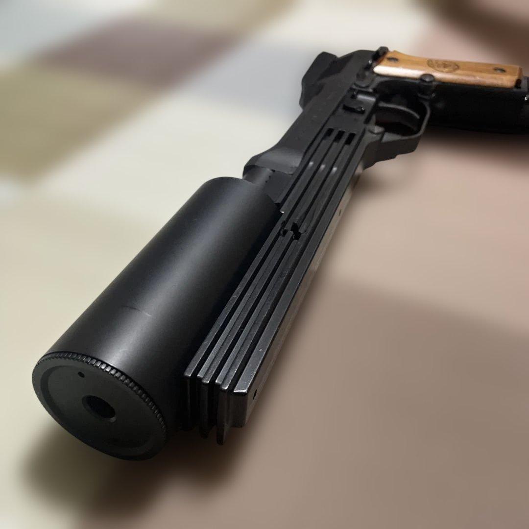 MGCサプレッサー付きガスガン