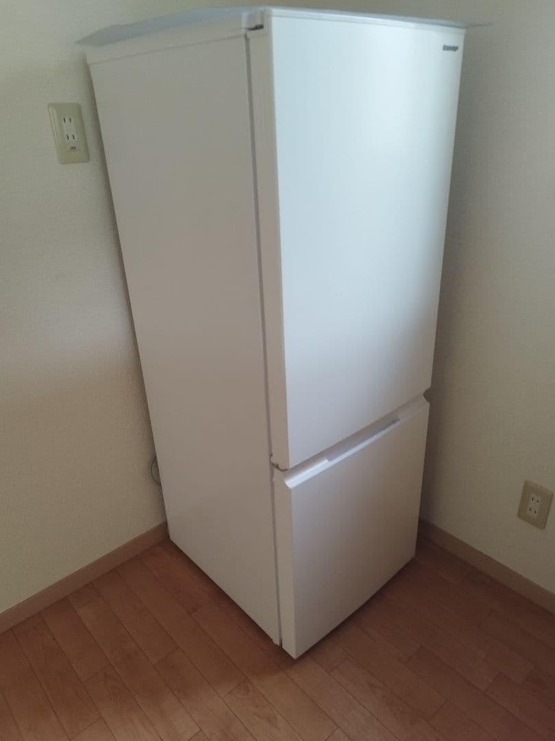 【あ】SHARP 冷蔵庫 SJ-D18J-W 179L