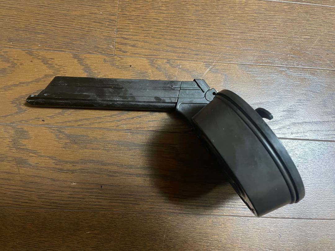 レア！？タナカ　Luger P08 エアガン 50ラウンドマガジングリップ