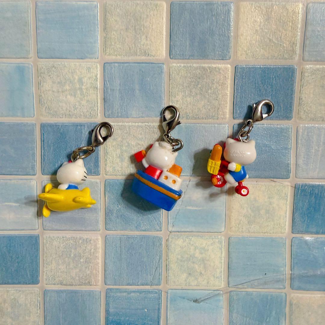 サンリオ　vivitix　ハローキティ　レトロ　マスコット　チャーム　3点セット