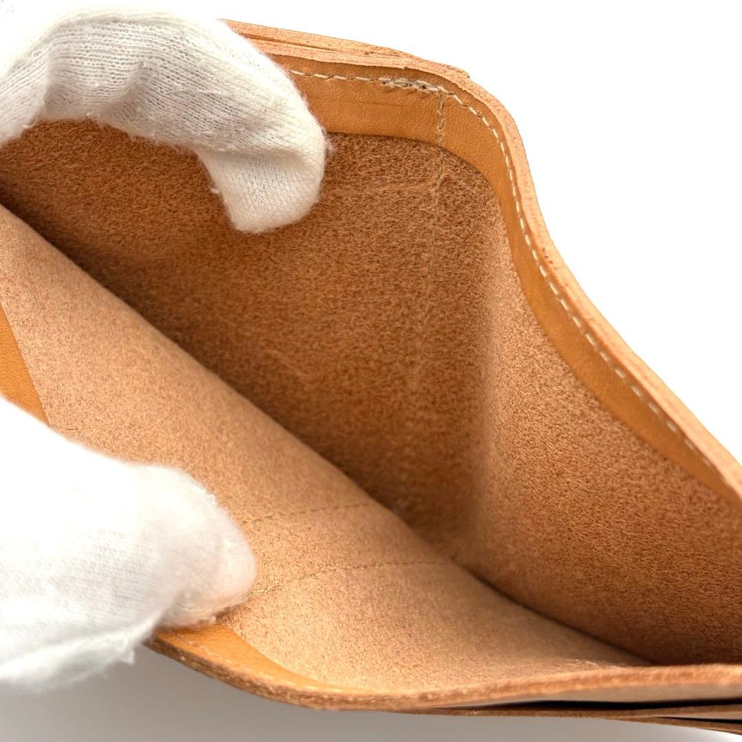 IL BISONTE イルビゾンテ 二つ折り財布　ヌメ　定番　ウォレット 美品