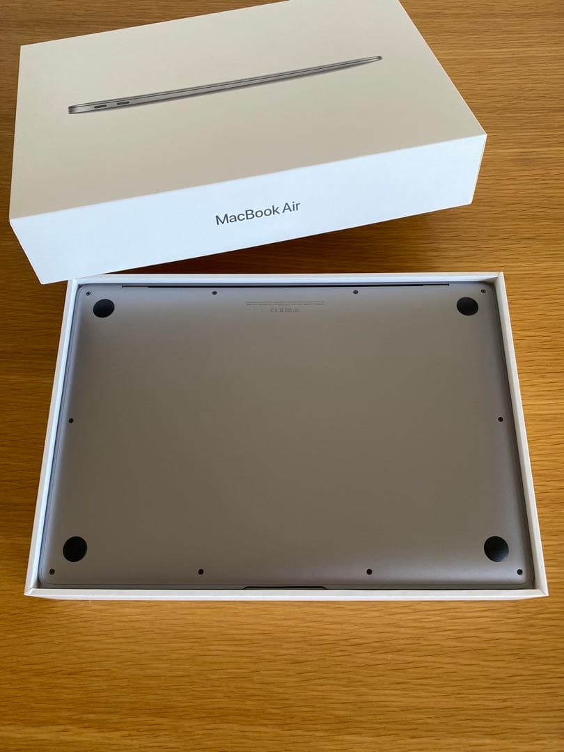 MacBook Air 2020 M1チップ　MacBook本体　難あり