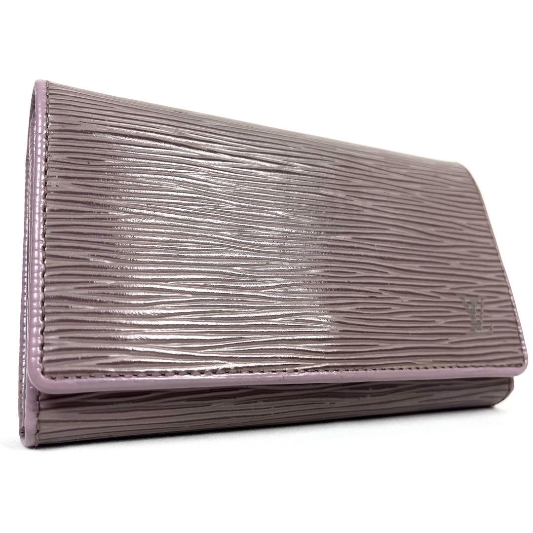 ルイヴィトン　折り財布　エピ　ポルトモネビエトレゾール　Ｌ字ファスナー　レザー