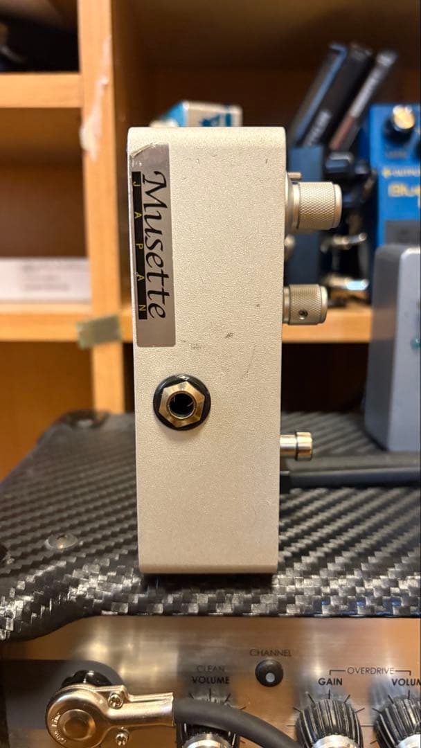 burnley ギターエフェクター　ディストーション