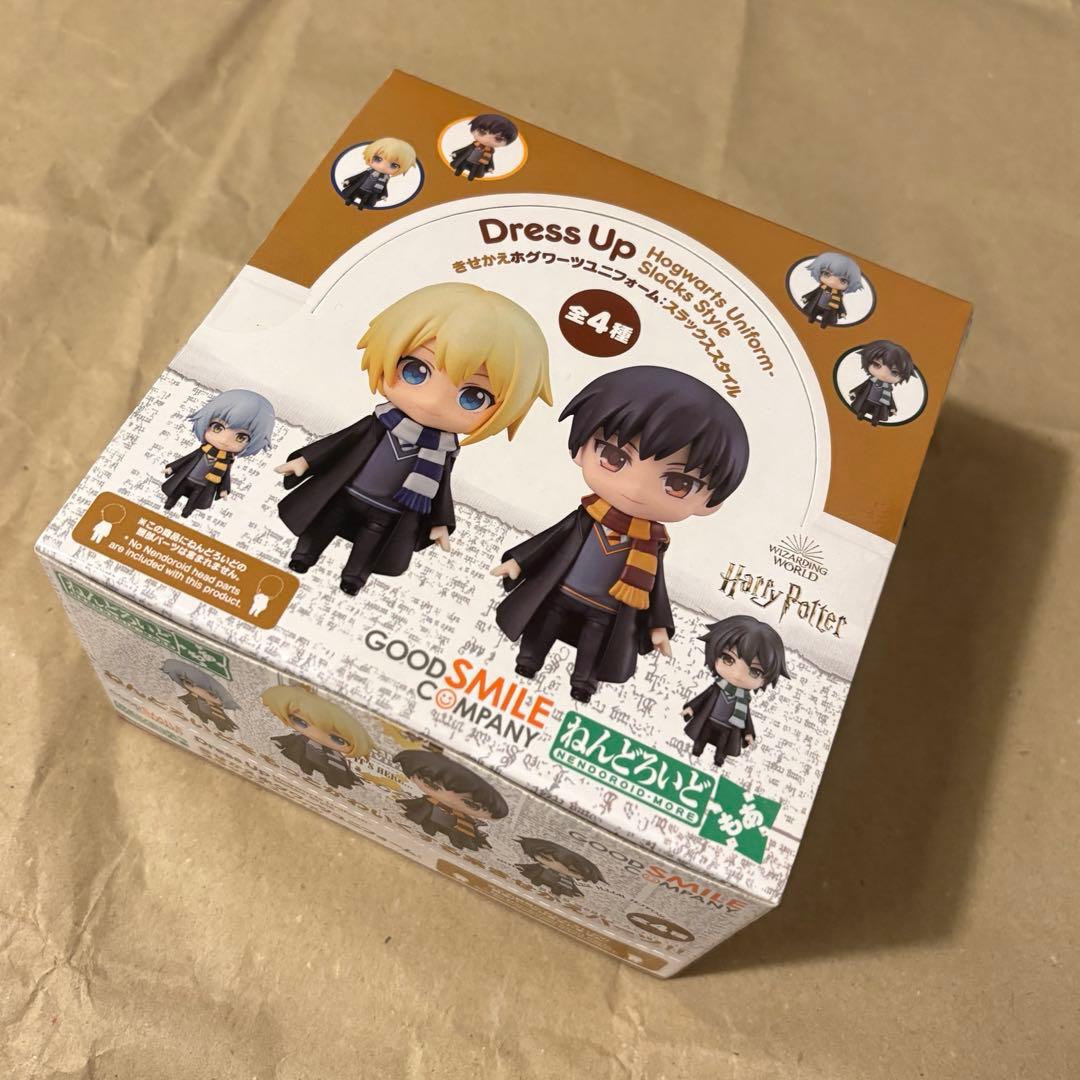 ねんどろいど もあ 着せ替え ホグワーツ ユニフォーム 未開封