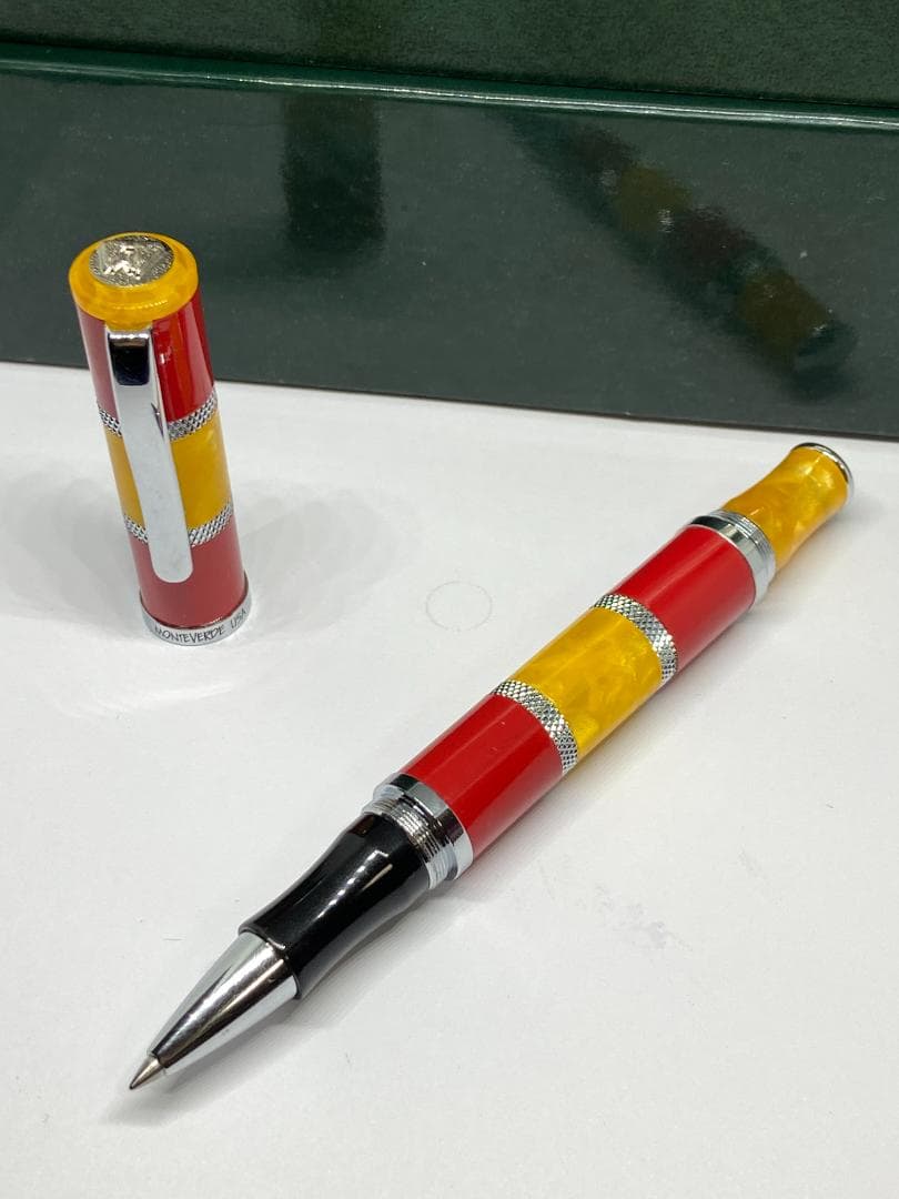 廃番・サンセット レッド柄アクリル樹脂軸！ モンテベルデ⑥／レガッタ/RB/美品