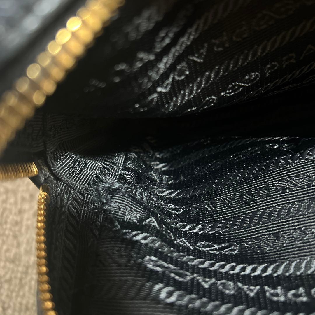 M‼️PRADAプラダ　ダブルジップ　ショルダーバッグ