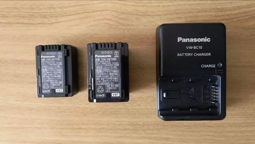 Panasonicビデオカメラ HC-V520M、大容量バッテリー、SD32GB