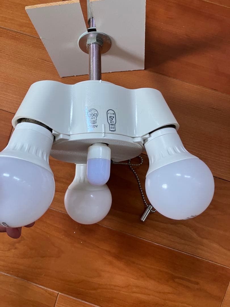 木製ペンダントライト 4灯式