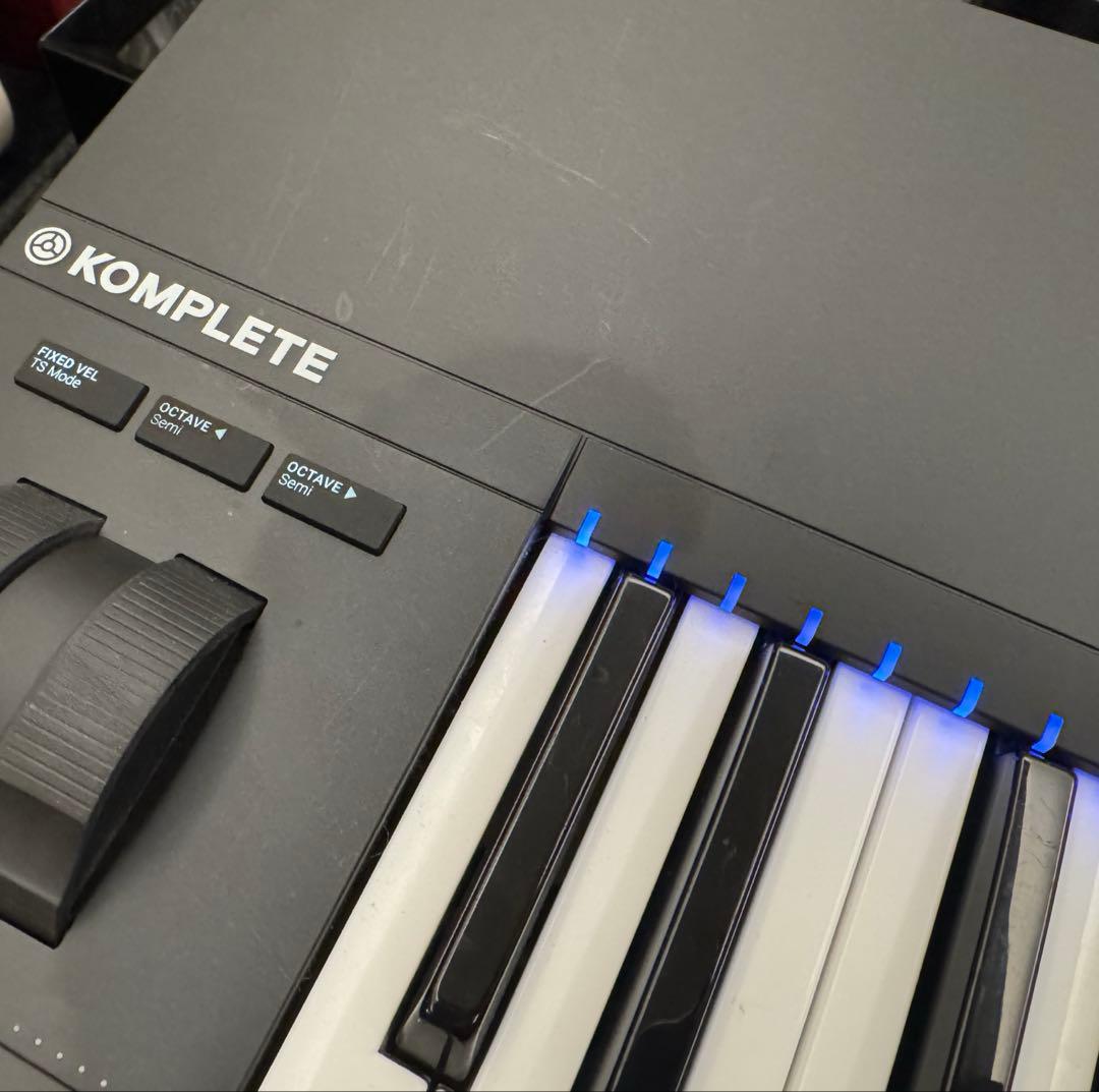 DTM・DAW KOMPLETE KONTROL S61 MK2