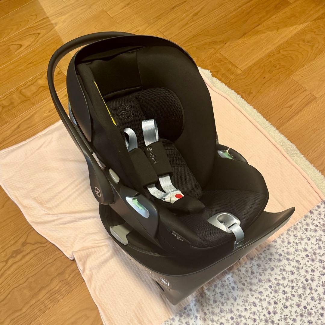 cybex 【クラウドT i−size & ベースT】付属品多数