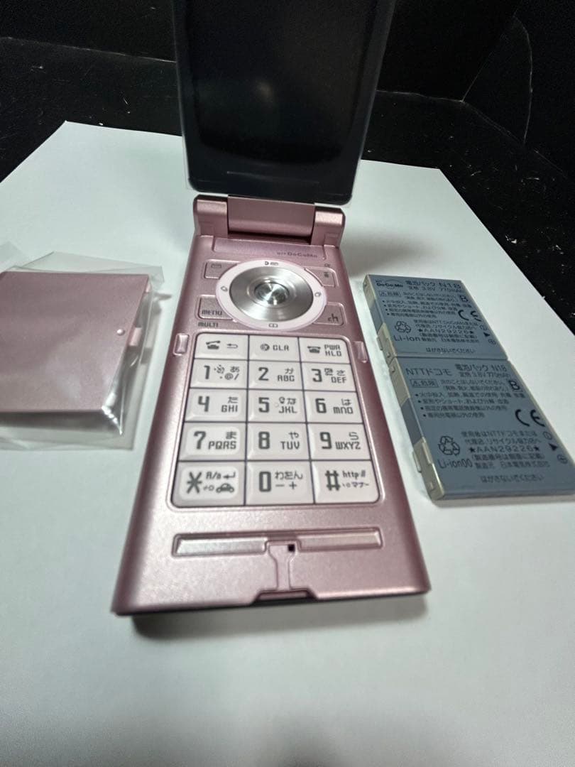 NTTドコモ FOMA N-905i ピンク