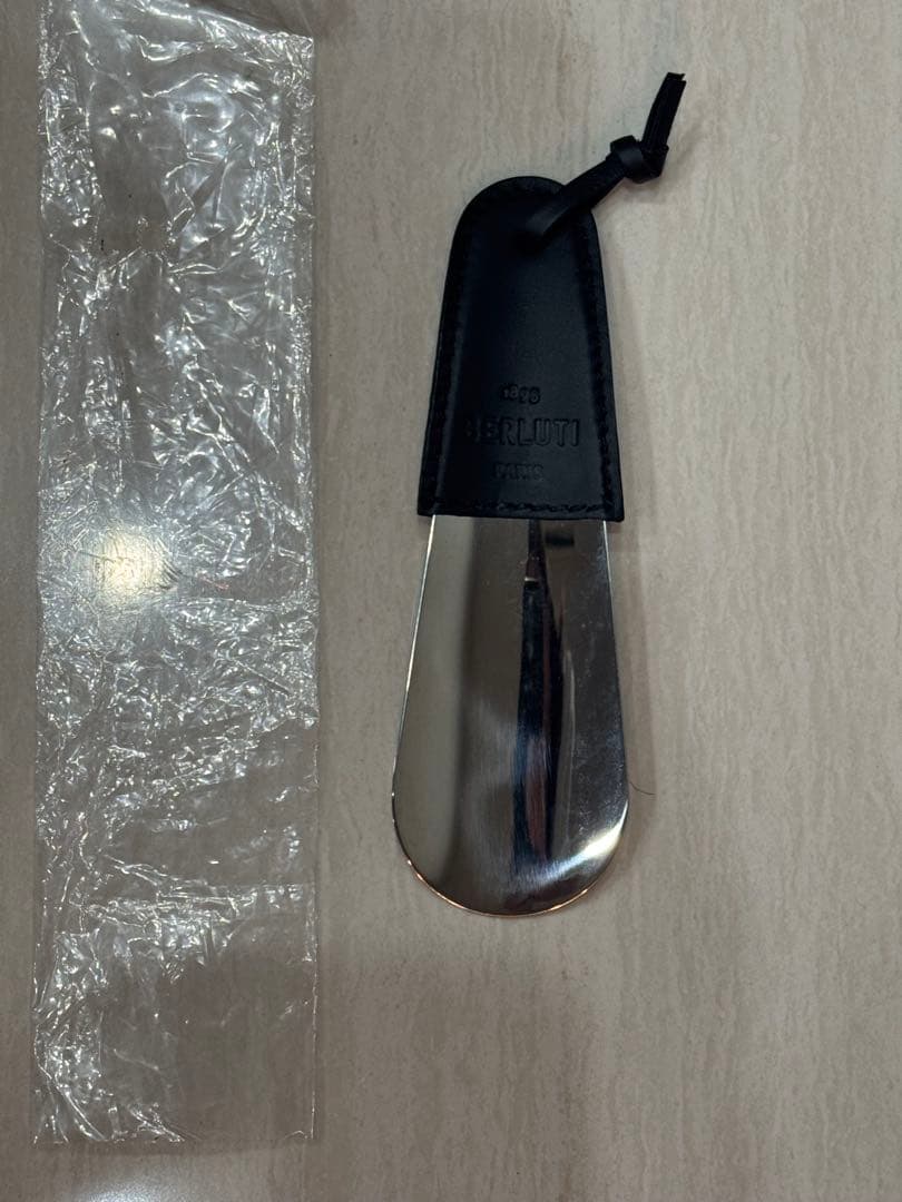 美品！ベルルッティ フルカリグラフィ 全面 シルバーパティーヌ スーツケース