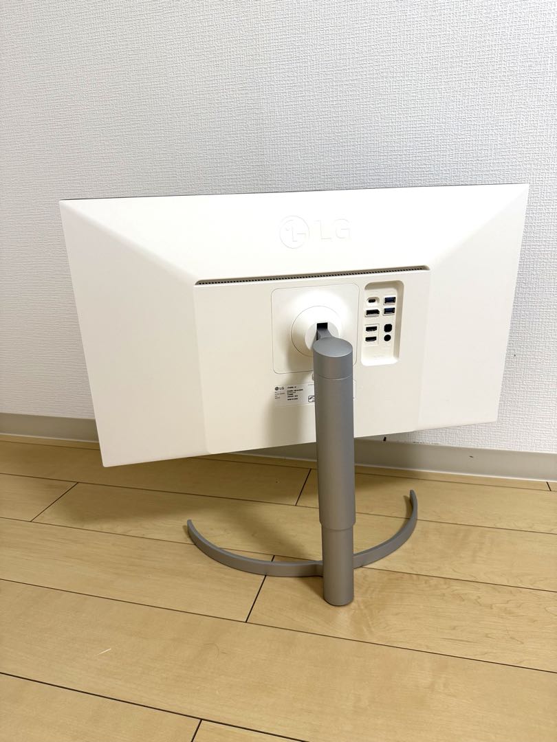 LG 27インチ モニター USB-C対応 (27UK850-W)