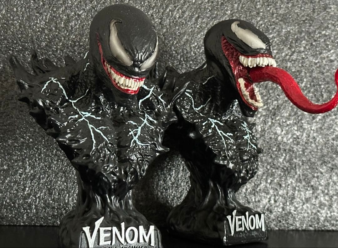 即発送‼️ ヴェノム フィギュア スタチュー 2つセット。