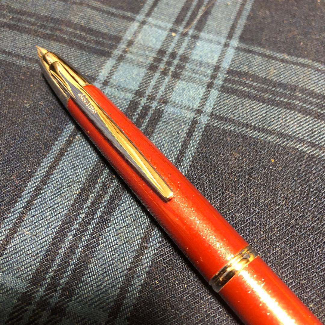 キャップレス万年筆デシモ　2009年限定　パールレッド　ラメ入り赤　極細字ＥＦ