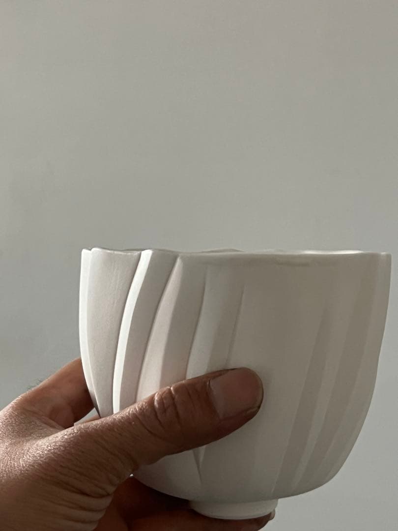 高橋奈己 『 白磁茶碗 』H.95 x Φ.114mm／茶道具 人気現代陶芸家