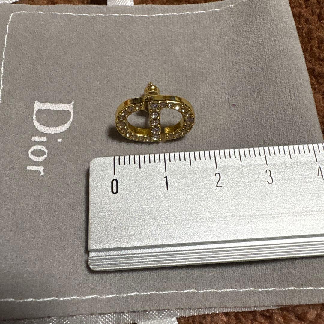 【希少】DIOR CD スタッドピアス（ゴールド）