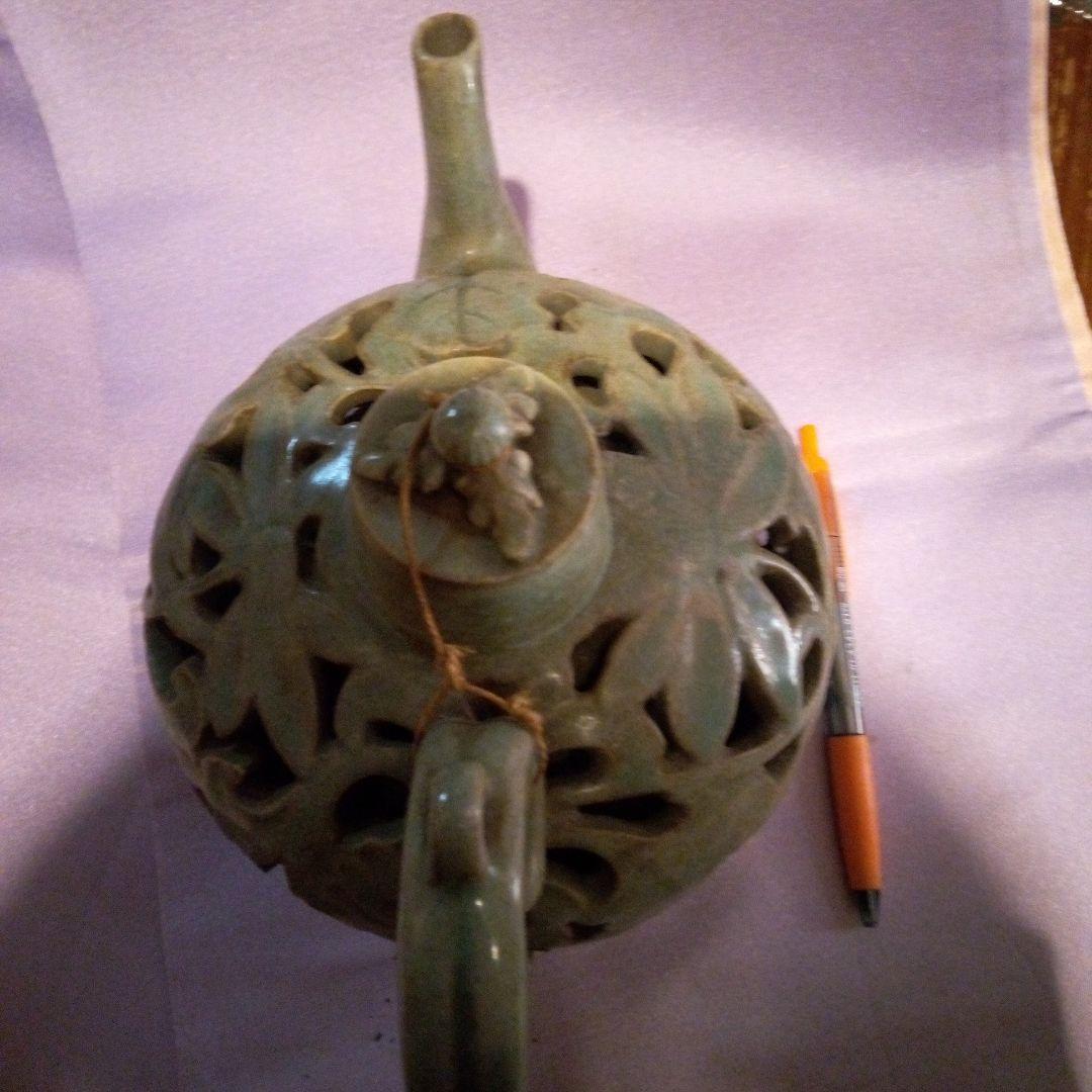 中国陶磁器　青磁　緑色の透かし彫り陶器ティーポット
