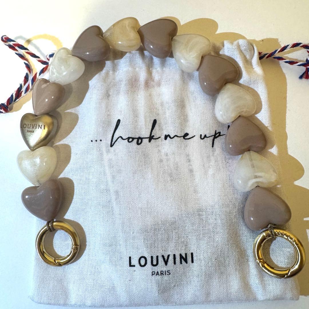 LOUVINI ハート型ストラップ