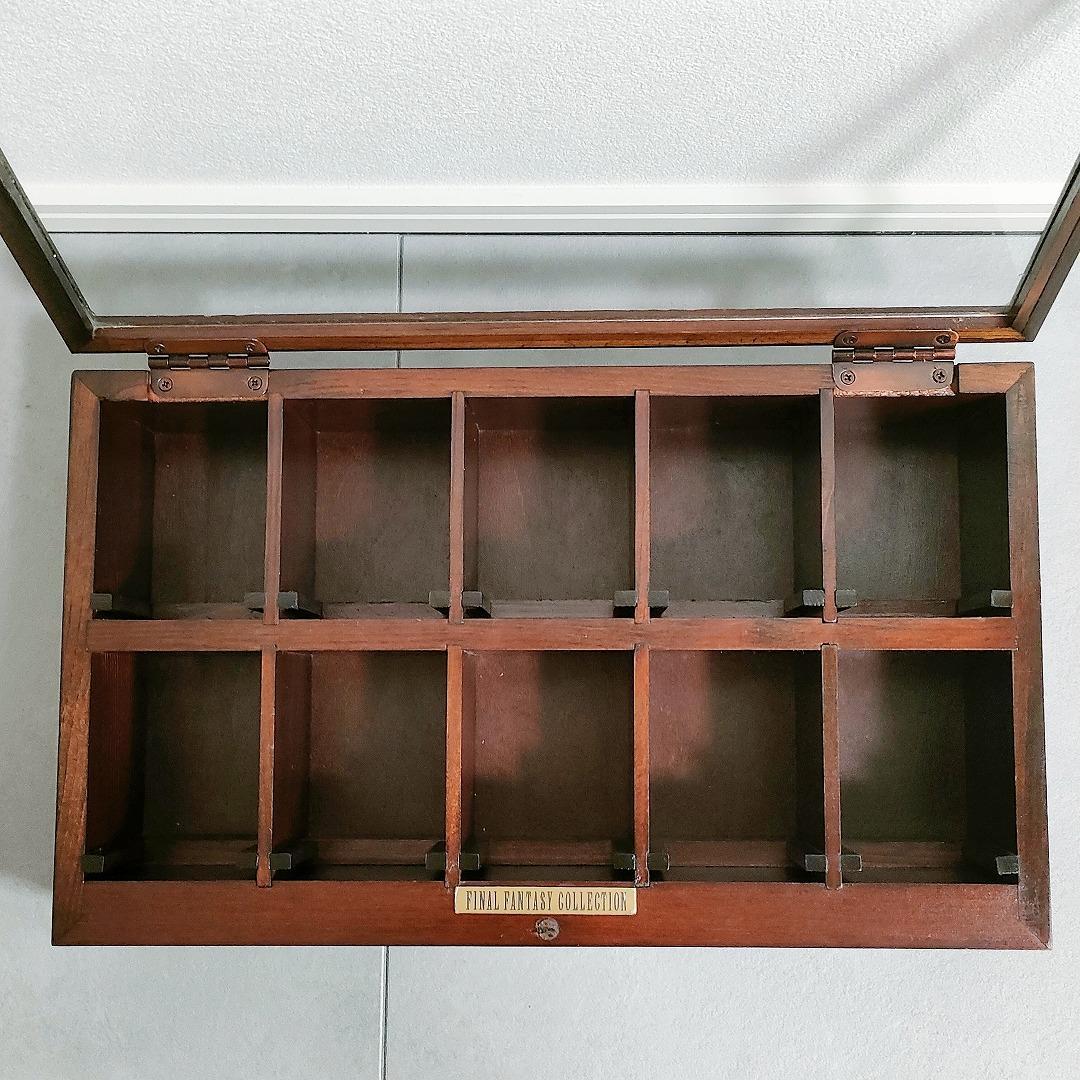 ファイナルファンタジー クロムフィギュア専用ディスプレイケース FF 木製
