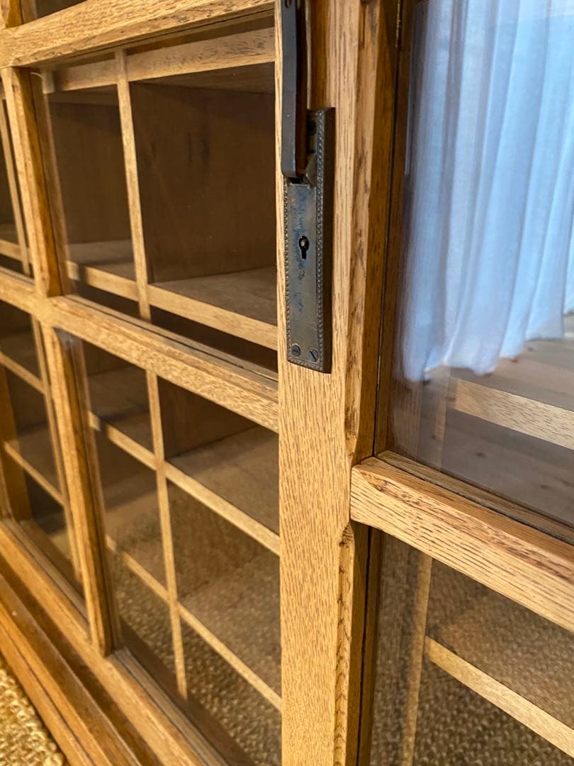 水屋箪笥　稀少　ガラス扉　収納棚　什器　古家具　水屋家具