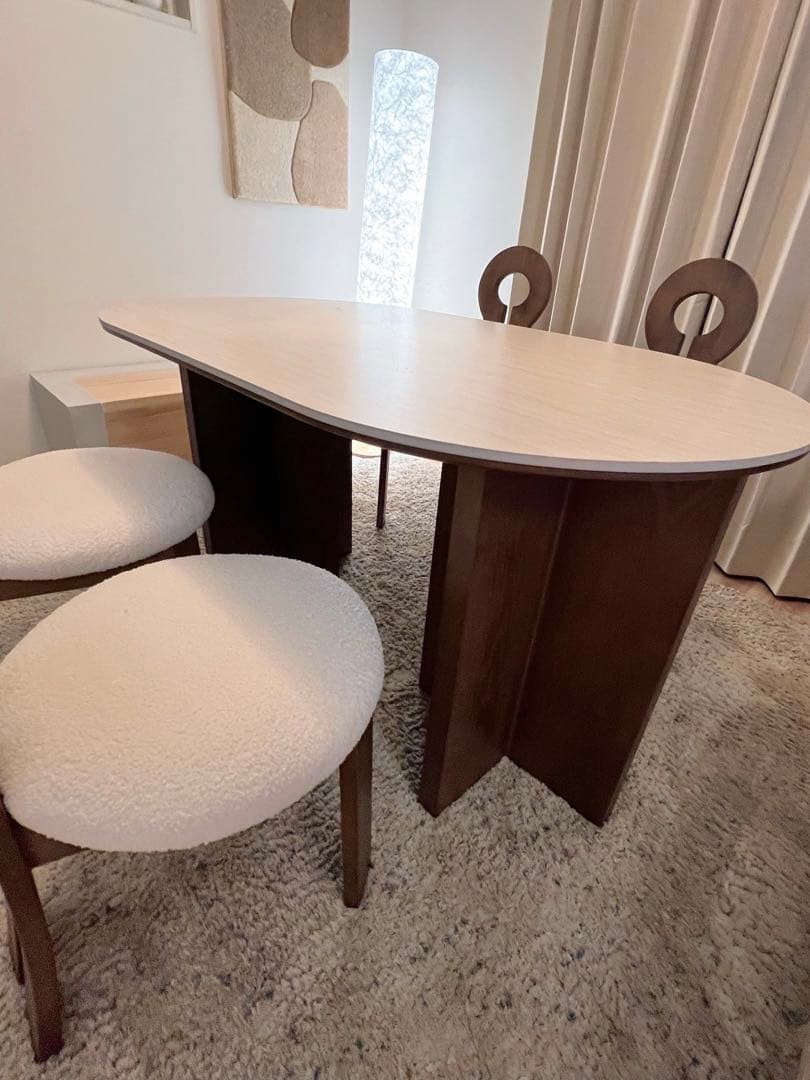 モダン楕円形ダイニングテーブル