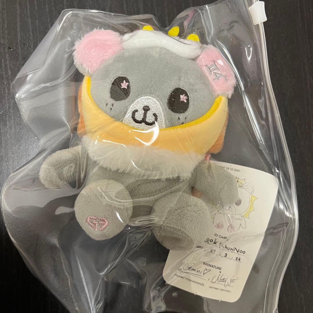 GMMTV GeminiFourth LOOK KHUNNOO ぬいぐるみ