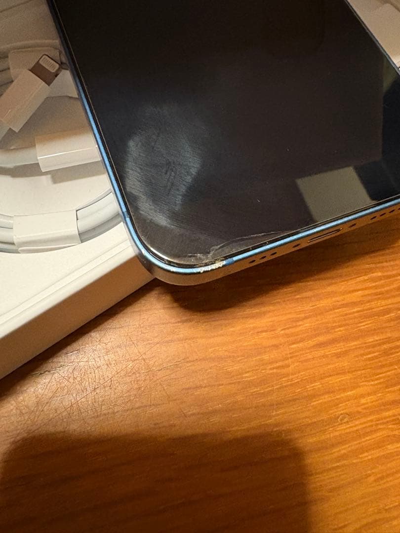 Apple iPhone 13 ブルー 充電ケーブル付き