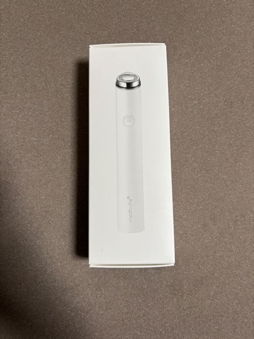 メディキューブブースタープロミニ美顔器　ホワイト