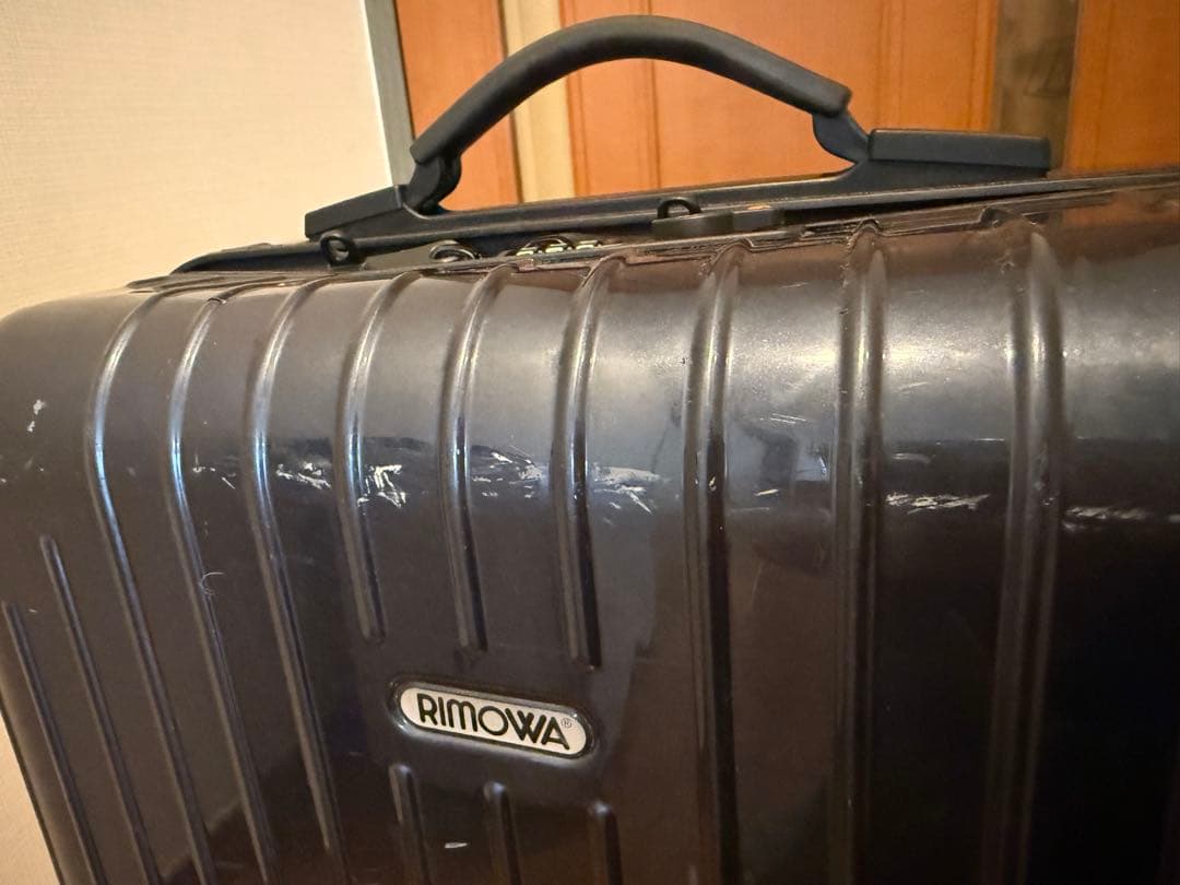 RIMOWA 機内持ち込みサイズ　ネイビー