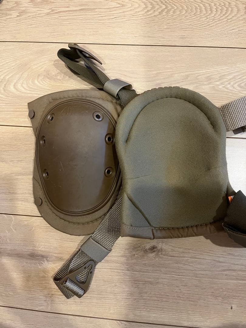 ベロシティ　プレートキャリア　その他サバゲーグッズ