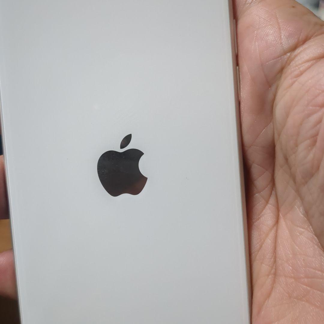 Apple iPhone se第3世代