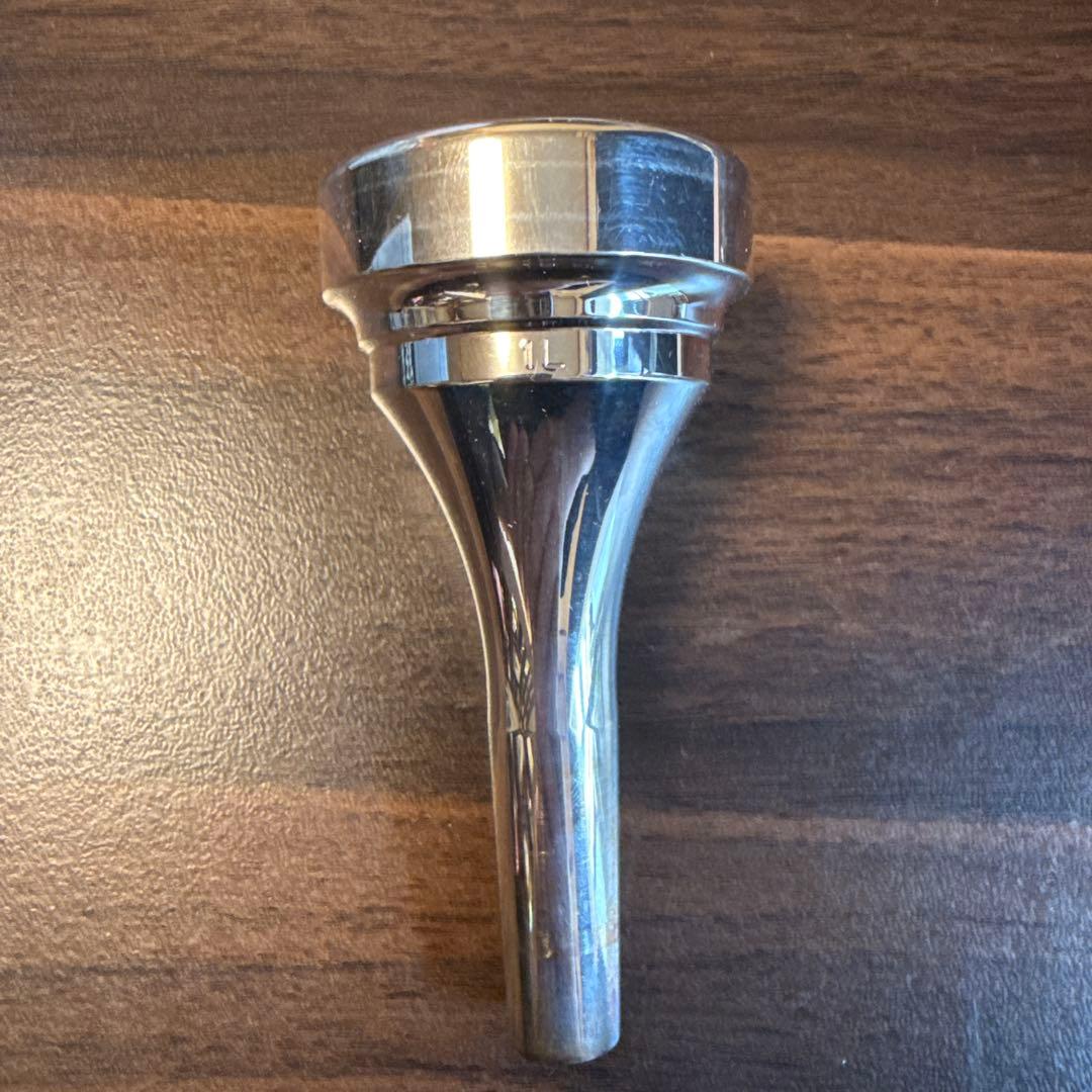 テューバマウスピース　DENIS WICK 1L