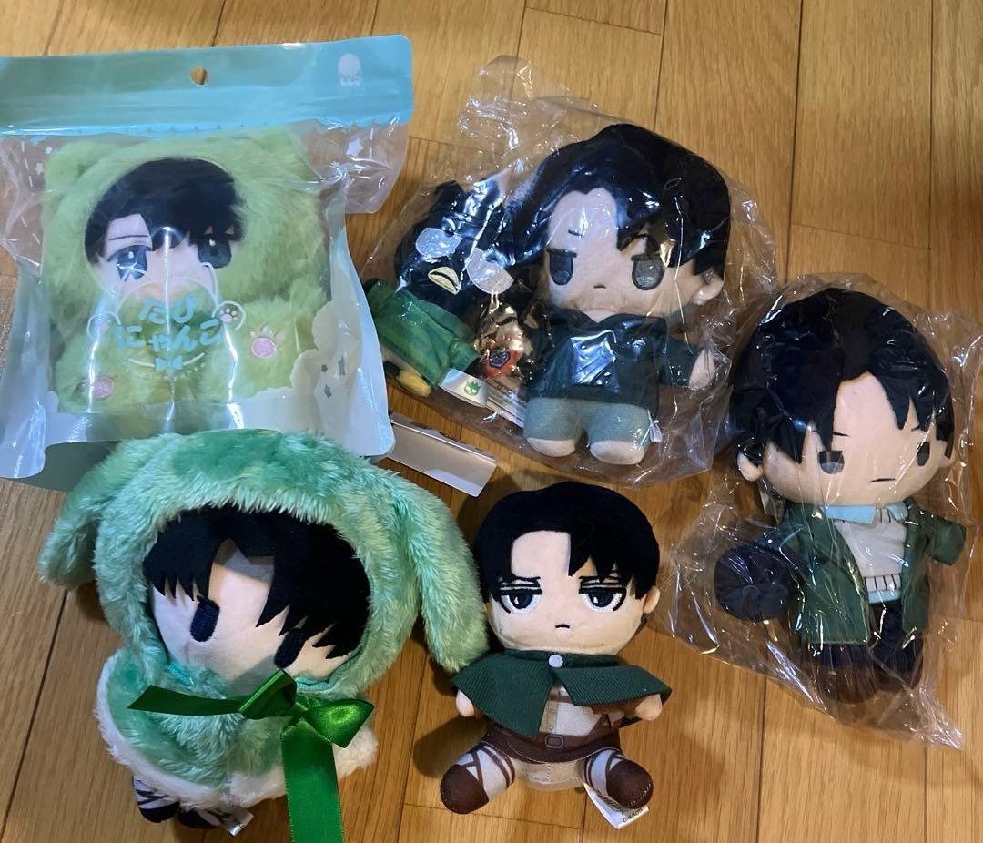 進撃の巨人　リヴァイ　ぬいぐるみ　まとめ売り